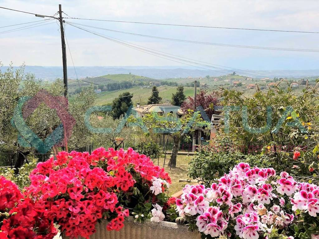 Casa indipendente a Città sant'angelo in Via dell'Edicola, 2 - Foto 5