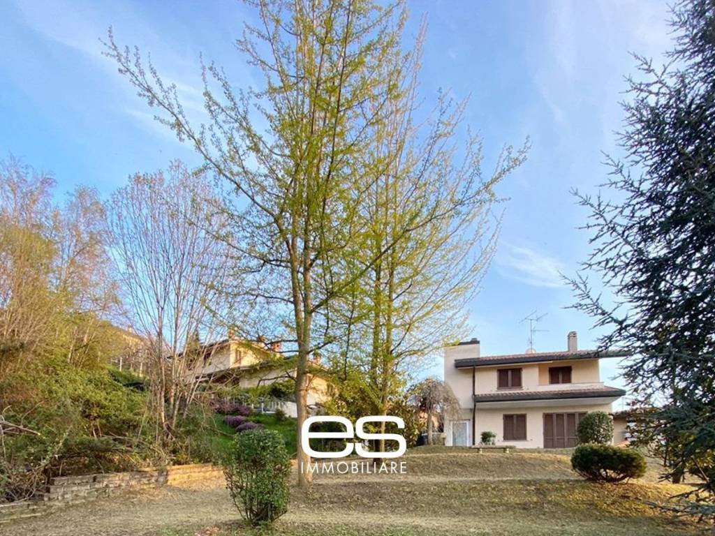 Villa a Galbiate in Via Provinciale per Colle Brianza, 7 - Foto 2