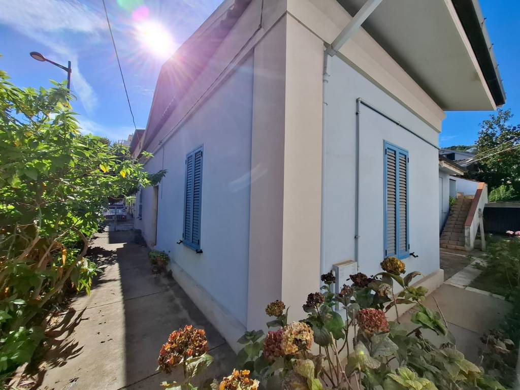 Casa indipendente a Pescara in Via Nazionale Adriatica Nord, 53 - Foto 5