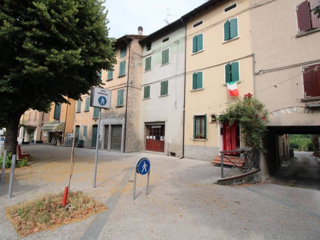 Casa indipendente a Vezzano sul crostolo in Palmiro Togliatti - Foto 2