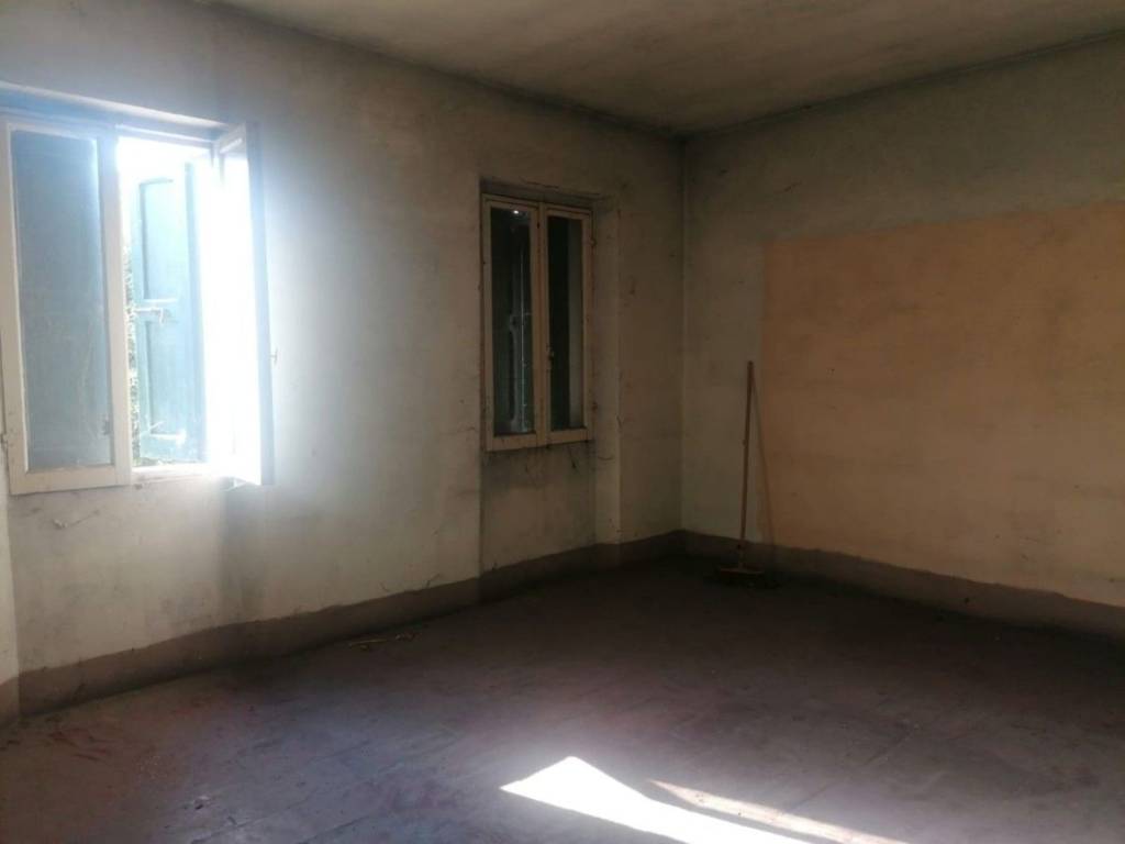 Casa indipendente a Vezzano sul crostolo in Palmiro Togliatti - Foto 5