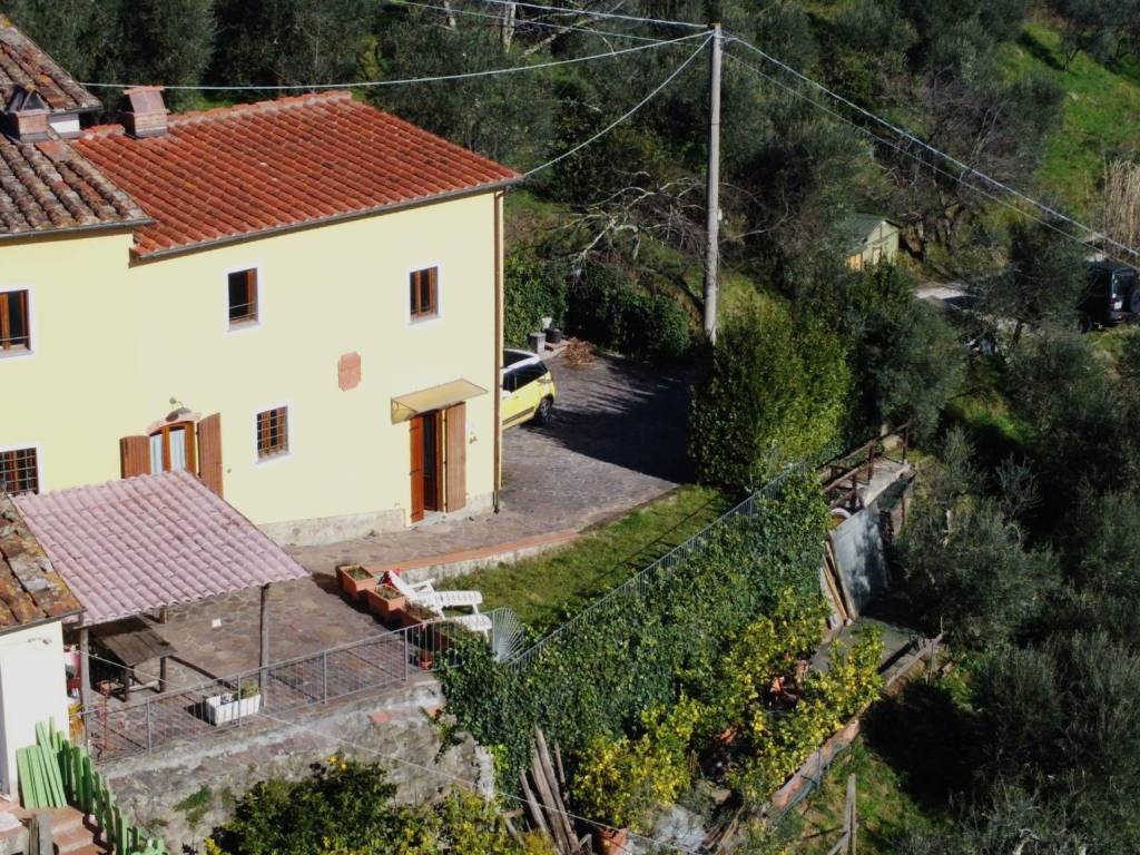 Rustico / casale a Pistoia in Via Castellina e Condotti - Foto 3