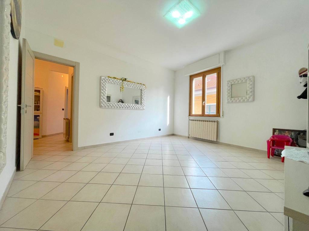 Appartamento a Sarzana - Foto 2