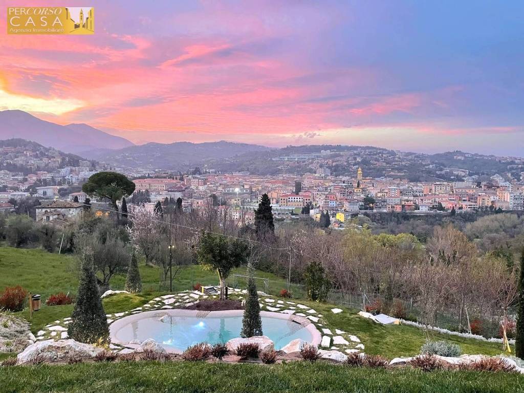 Villa a Teramo in C.da De Contro 1 km dal centro - Foto 5