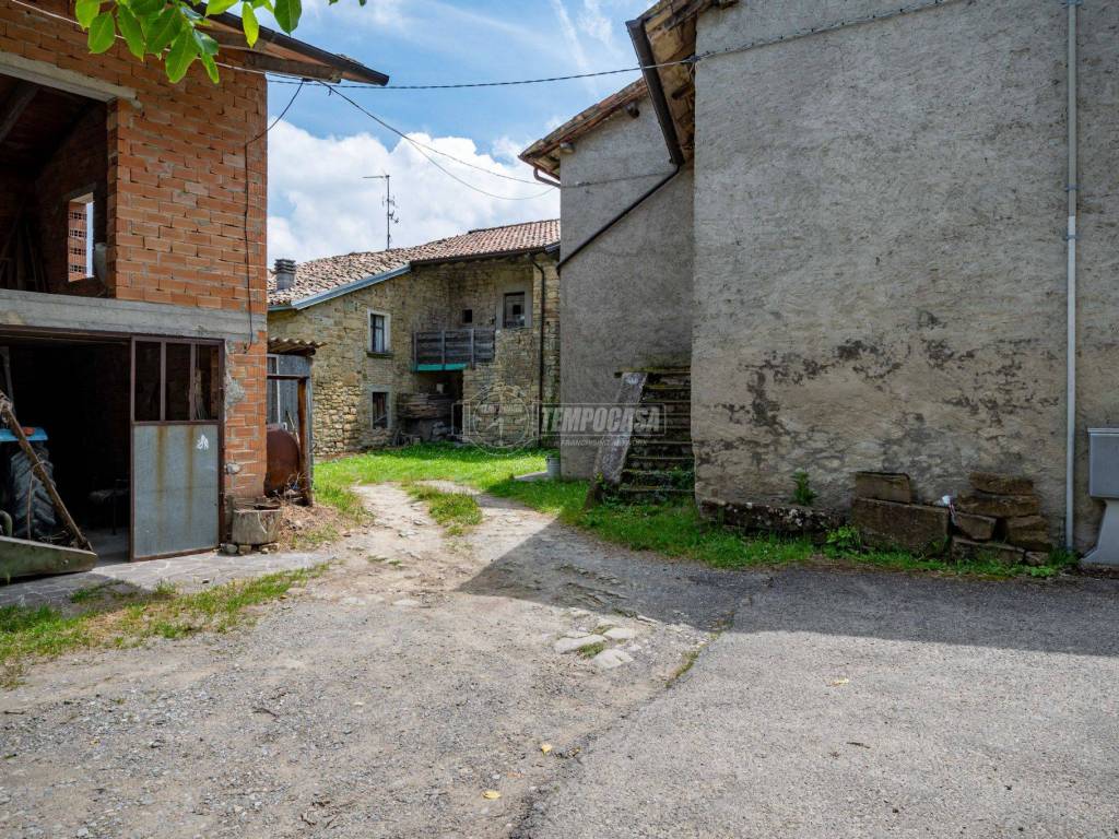 Casa indipendente a Vetto in Via Pineto 23 - Foto 3