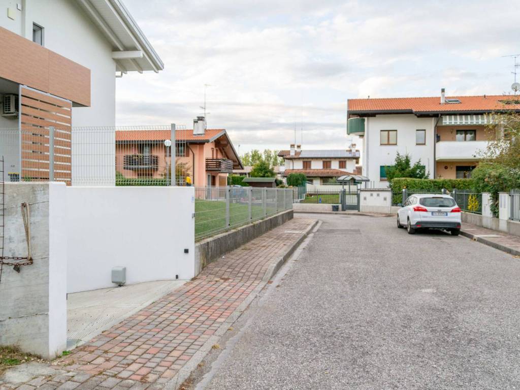 Box / garage a Udine in Via della Pace - Foto 4