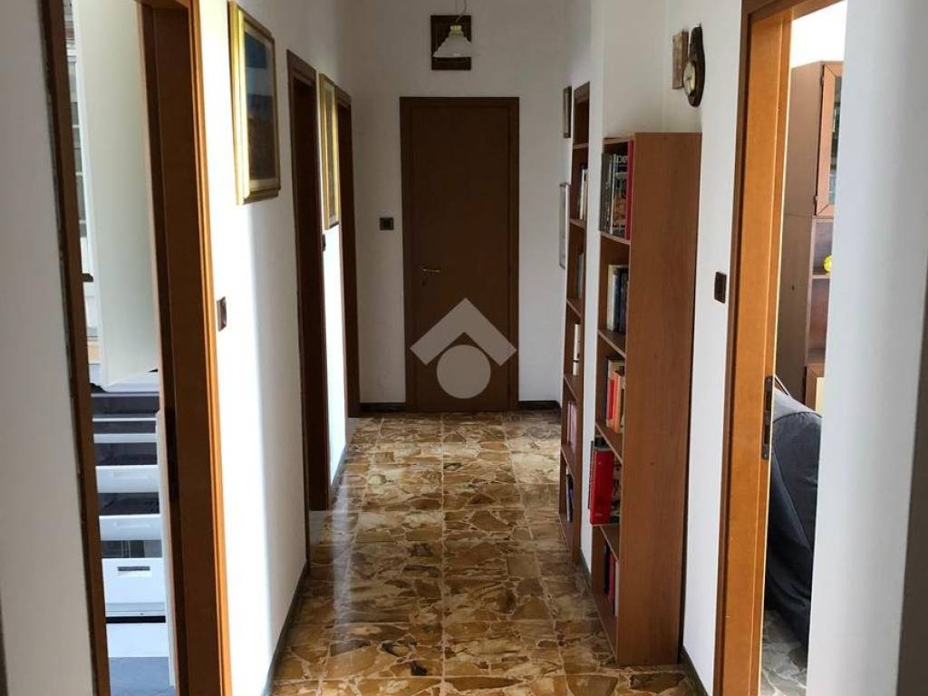 Appartamento a Ferrara in TRILOCALE VIA LEO GAVIOLI - Foto 4