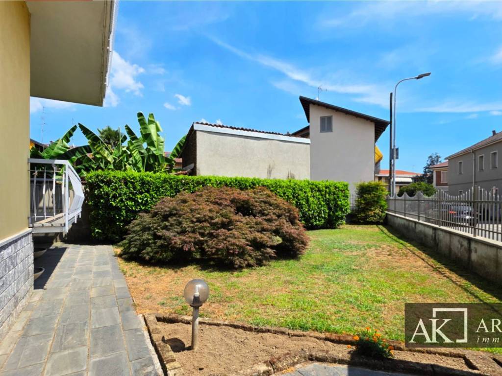 Villa a Cameri in Via Montimperiale, 8 - Foto 3