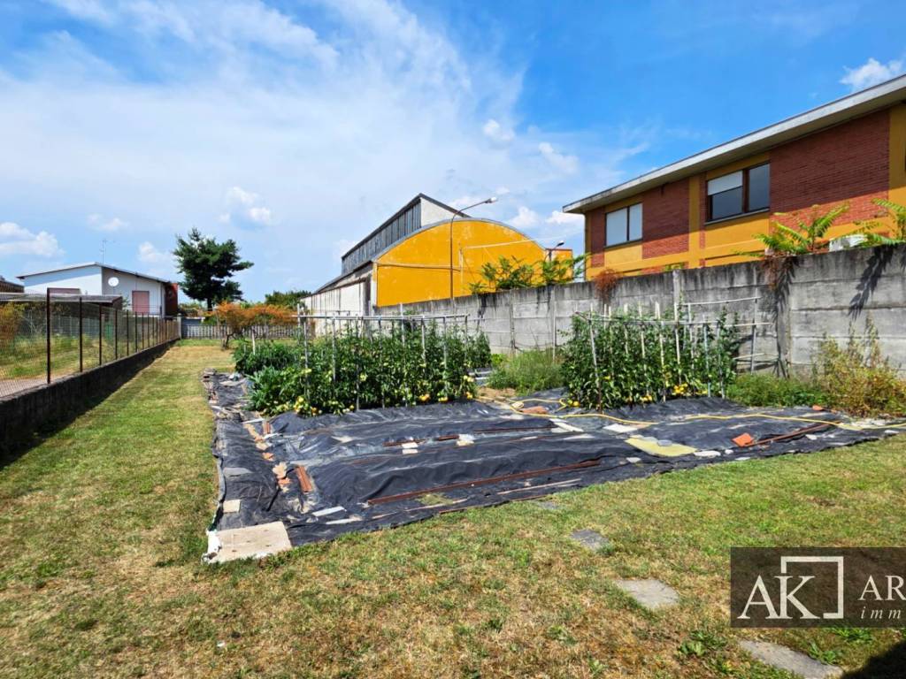 Villa a Cameri in Via Montimperiale, 8 - Foto 5