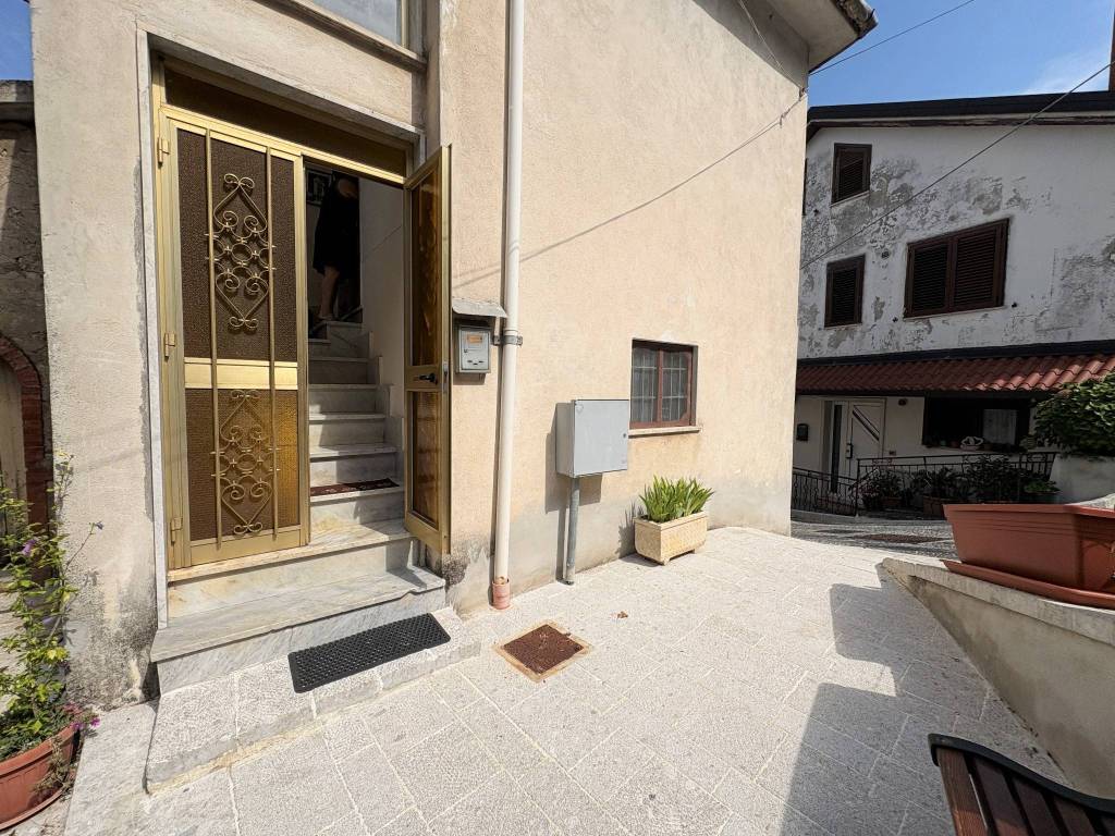 Casa indipendente a Chiusano di san domenico in Via San Vincenzo - Foto 3