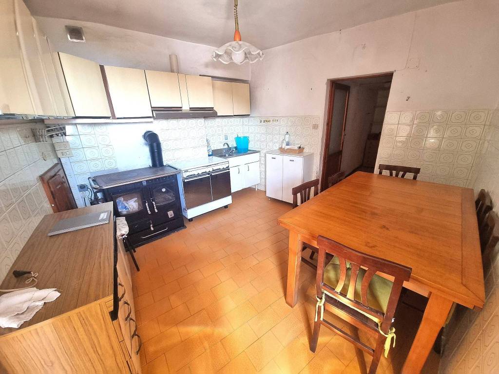 Casa indipendente a Pistoia in Via di Riola - Foto 4