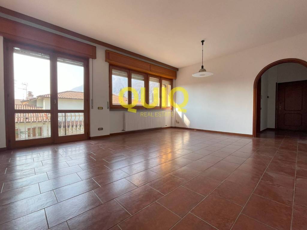 Appartamento a Valmadrera in Via Preguda - Foto 3