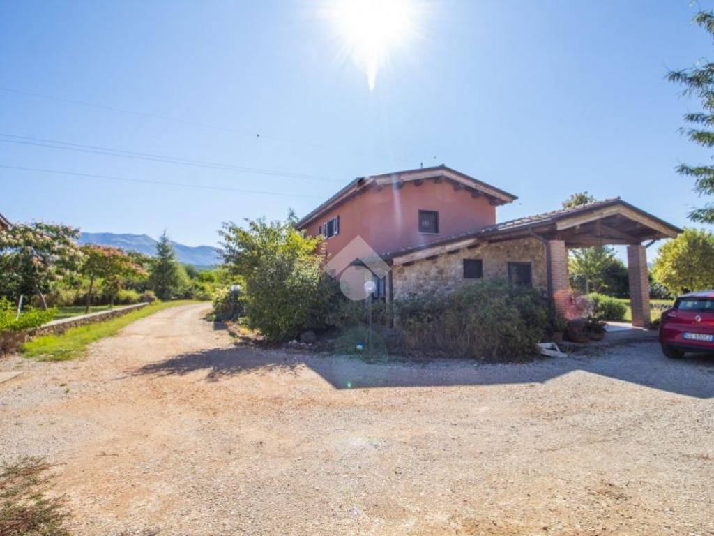 Villa a Rieti in Via Canniccia, 21 - Foto 3
