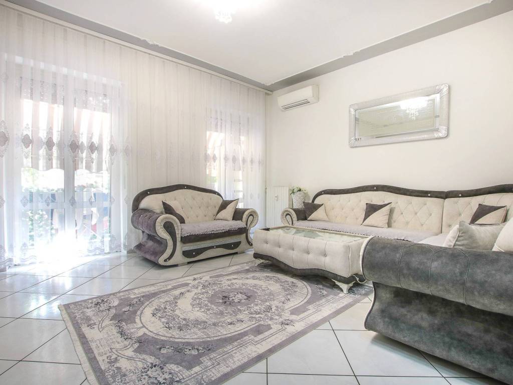 Appartamento a Verona in Viale del Brennero, 26 - Foto 3