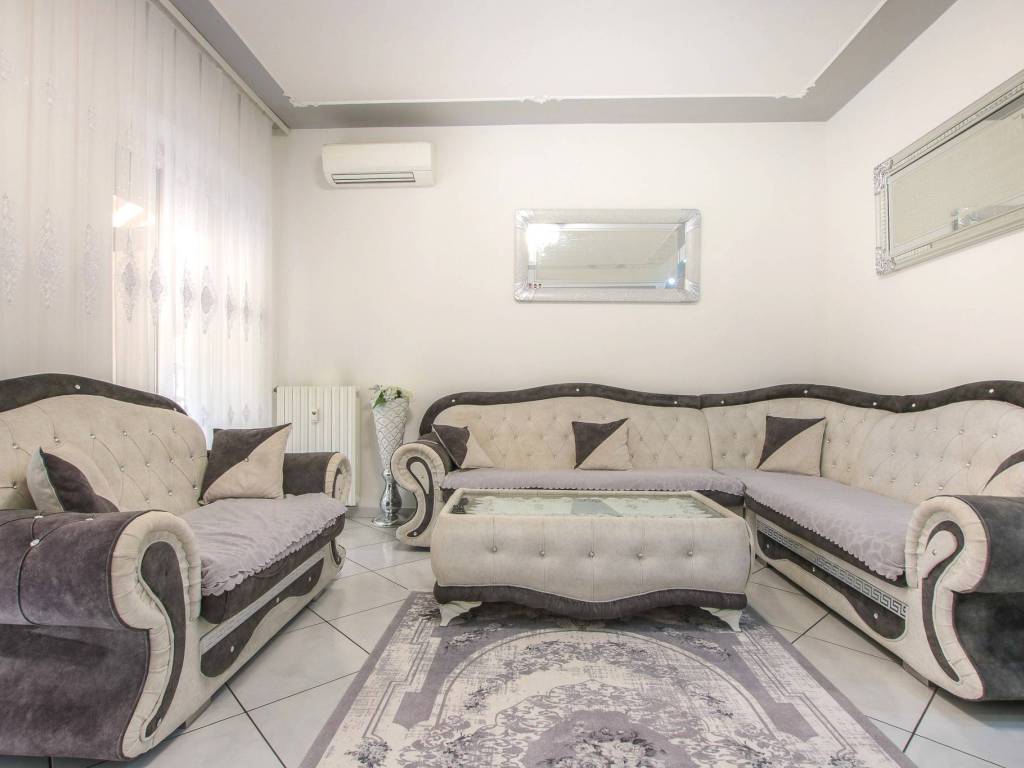 Appartamento a Verona in Viale del Brennero, 26 - Foto 4