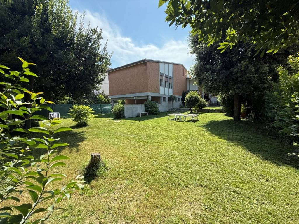 Villa a Potenza picena in Via Cristoforo Colombo, 28 - Foto 4
