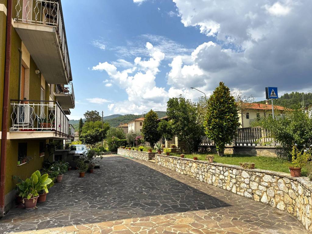 Appartamento a Umbertide in Strada Statale del Niccone - Foto 5