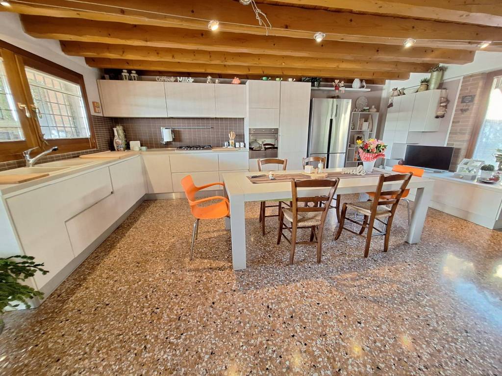 Villa a Creazzo in Via Carpaneda - Foto 4