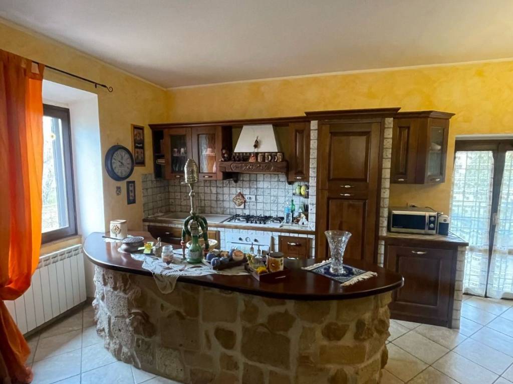Appartamento a Valmontone in Via Genazzano - Foto 2