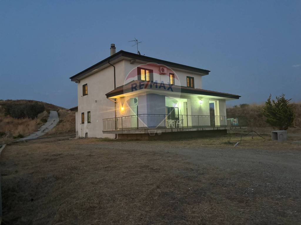 Casa indipendente a Corigliano-rossano in via cannata - Foto 3