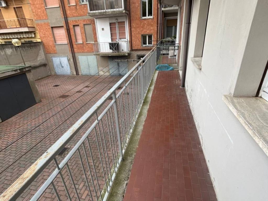 Appartamento a Ferrara in Via Luigi Borsari, 51 - Foto 3