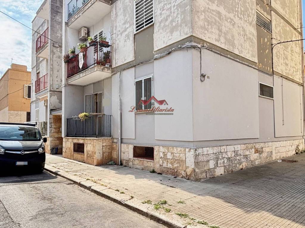 Appartamento a Sannicandro di bari in Via Saverio Balenzano - Foto 2