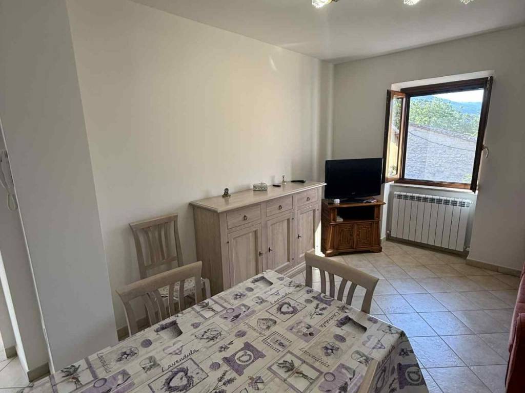 Appartamento a Nocera umbra in Vocabolo Colsantangelo - Foto 4