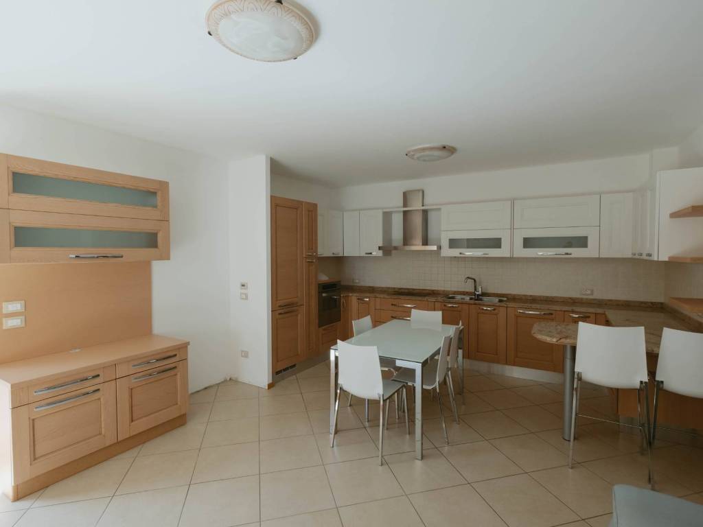 Appartamento a Trento in Via Gocciadoro, 100 - Foto 2