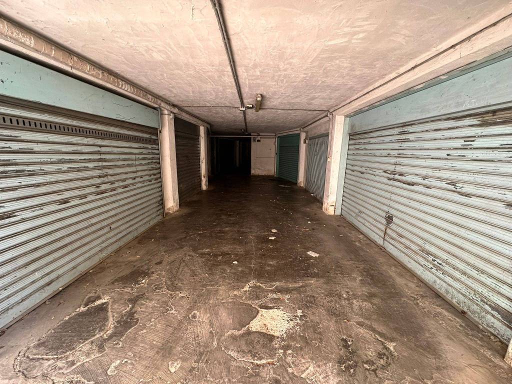 Box / garage a Acquaviva delle fonti in Via Giovanni XXIII - Foto 5