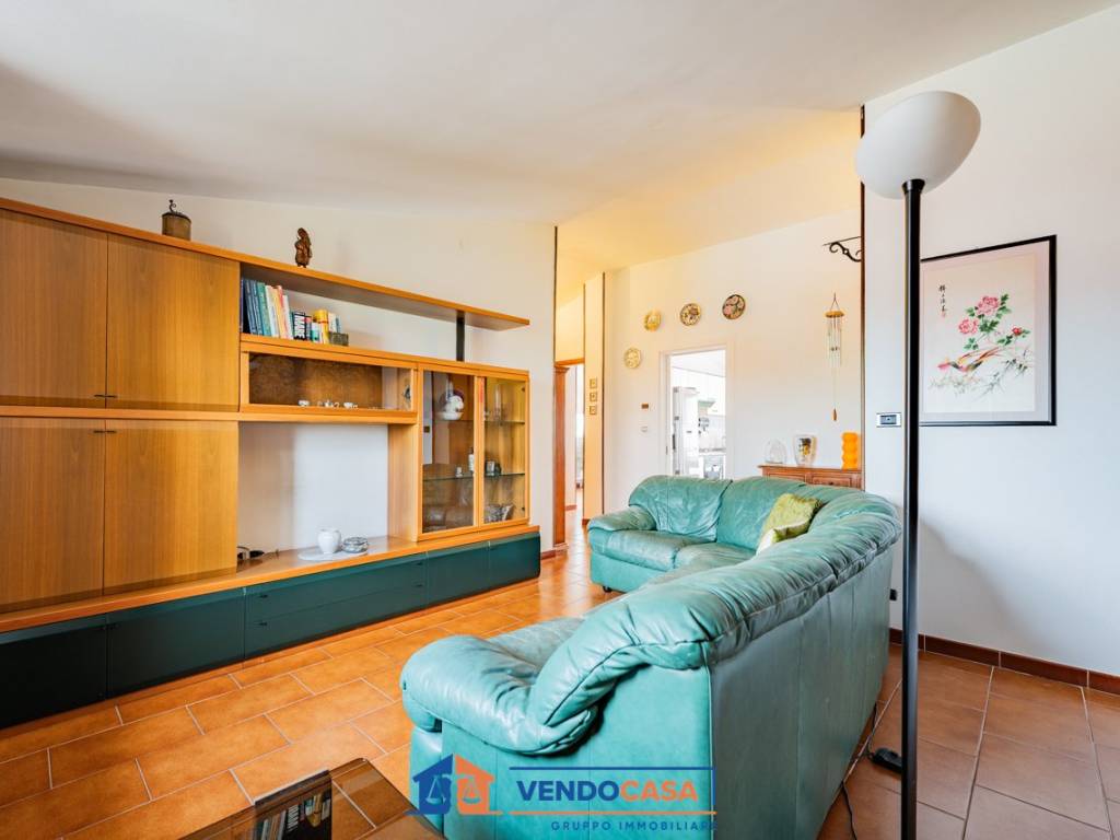 Appartamento a Tarantasca in Via Luigi Einaudi - Foto 2