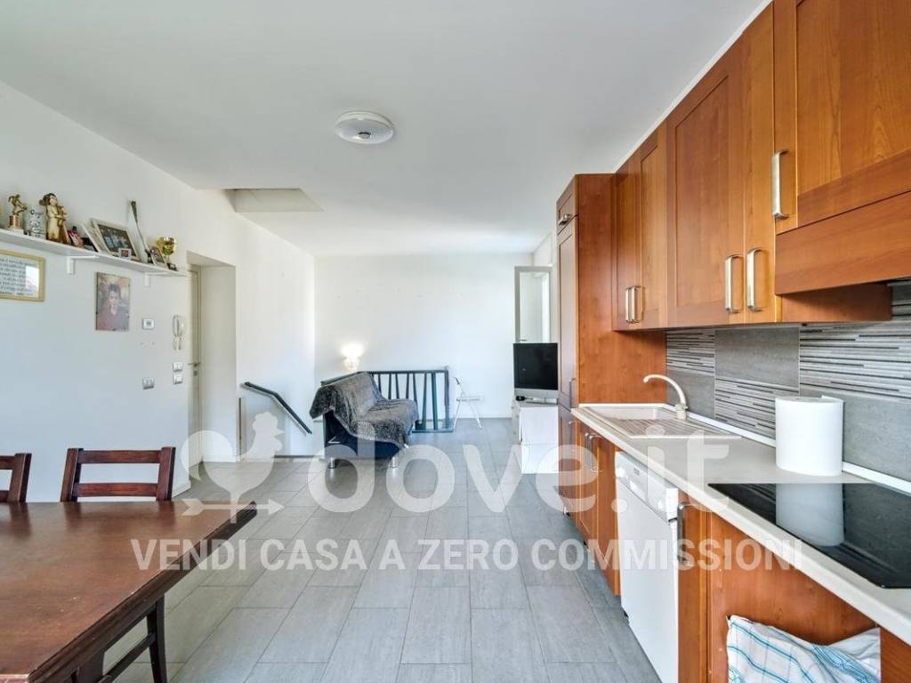Appartamento a Carugo in Via Luigi Cadorna, 54 - Foto 4