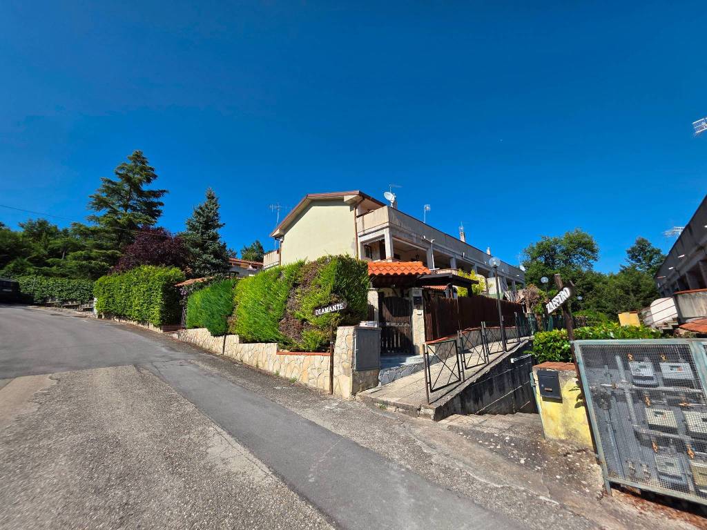 Villetta a schiera a Vinchiaturo in Via La Grande Quercia Nuova - Foto 2