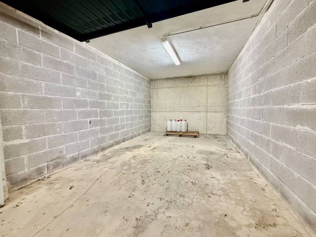 Box / garage a Imperia in Via Littardi, 9 - Foto 4