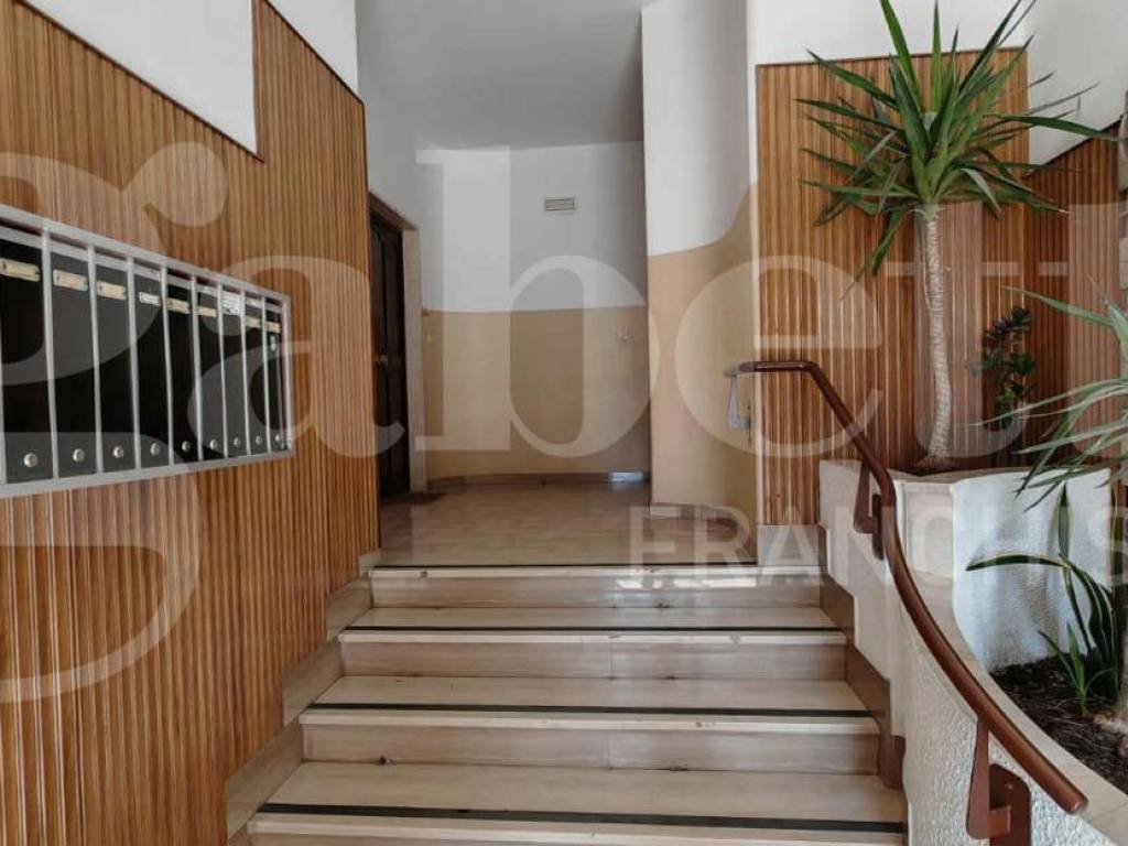 Appartamento a Trani in Via Ugo La Malfa - Foto 4