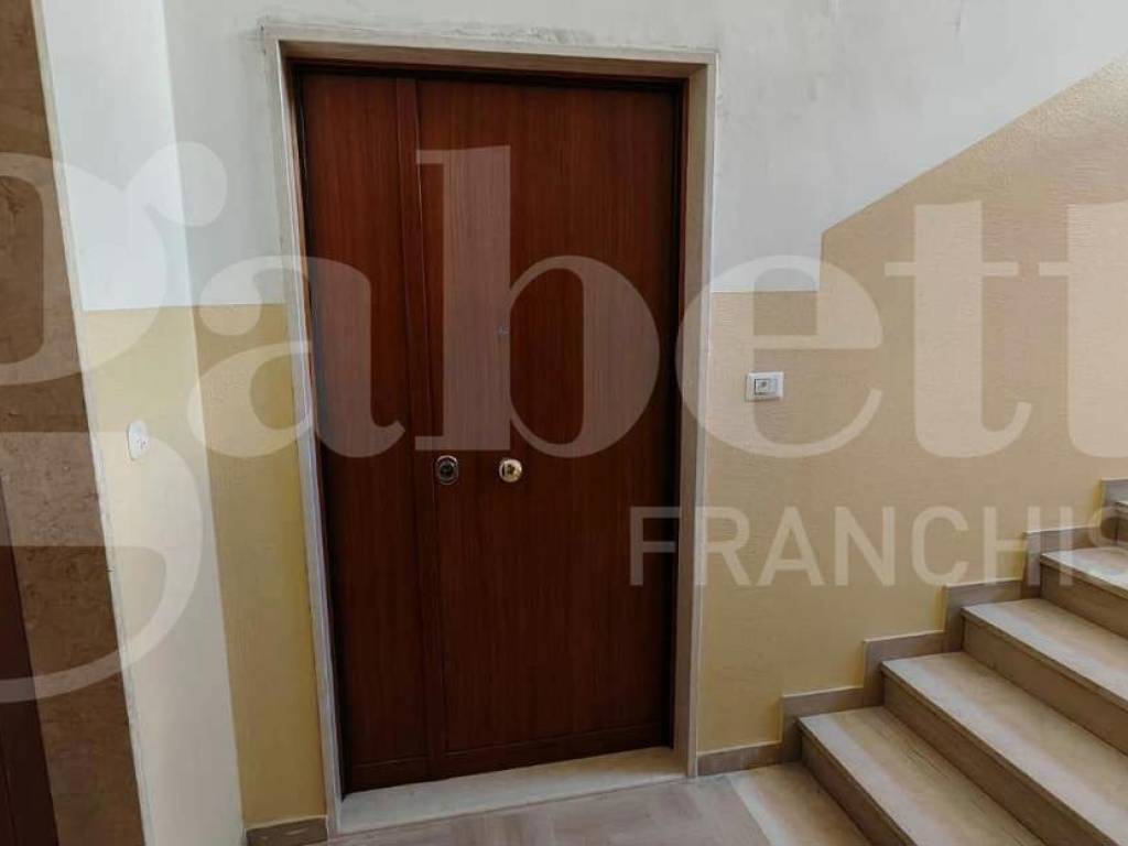 Appartamento a Trani in Via Ugo La Malfa - Foto 5