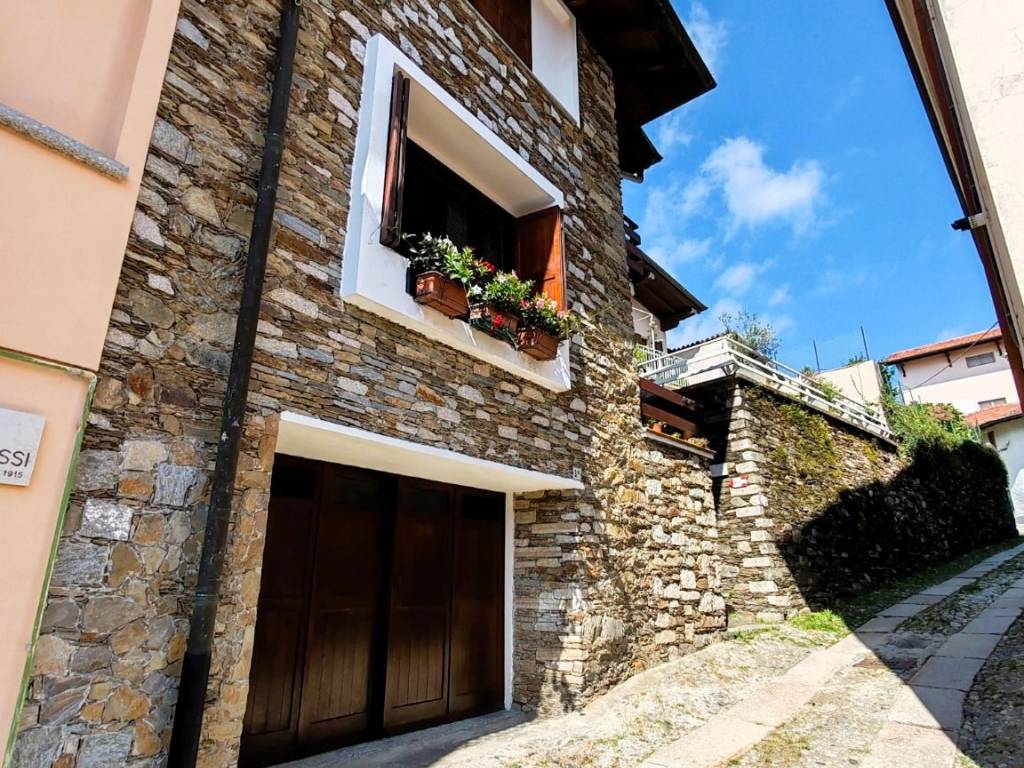 Casa indipendente a Stresa in Via Cavalier Giovanni Rossi - Foto 3