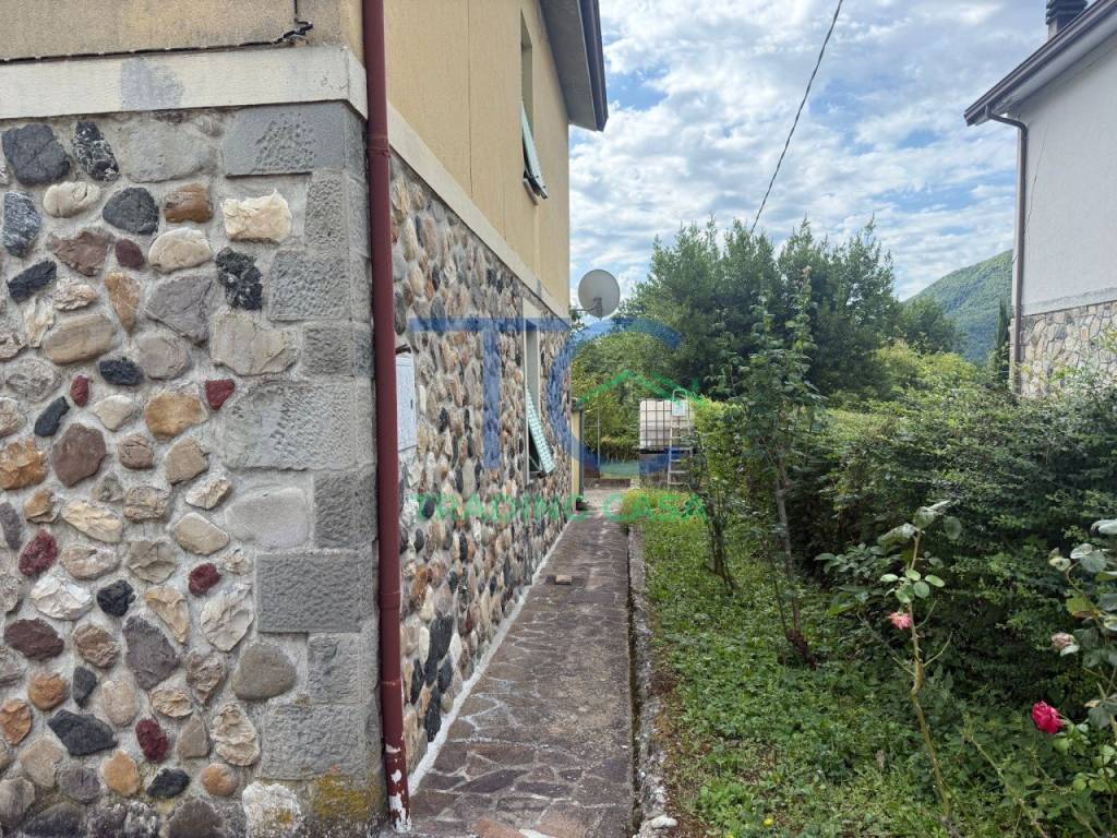 Villa a Bobbio in località Brugnoni - Foto 4
