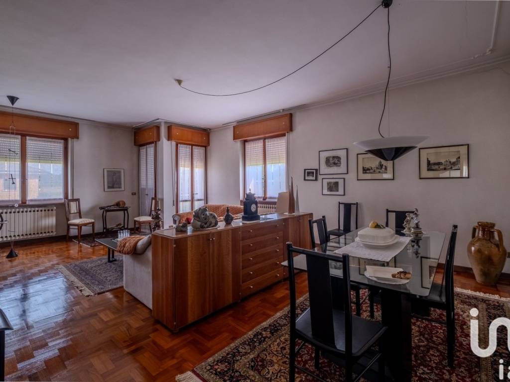 Villa a Castiglione delle stiviere in Via Lonato, 127 - Foto 5