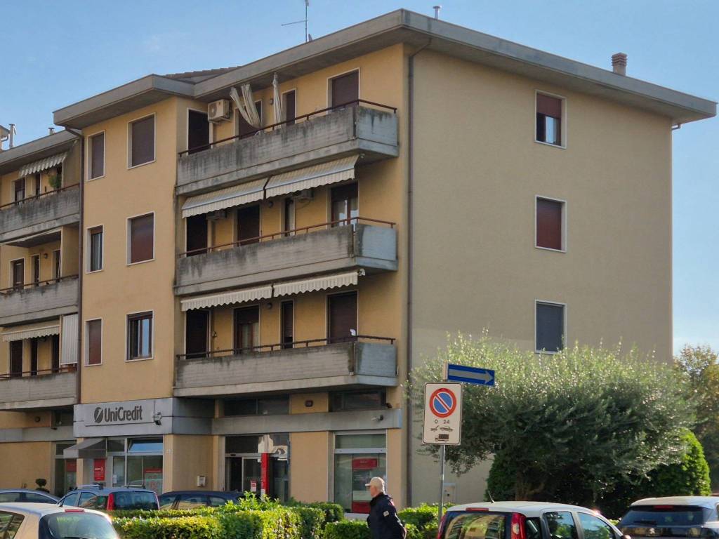 Appartamento a Verona in Via Montanara, 7 - Foto 2