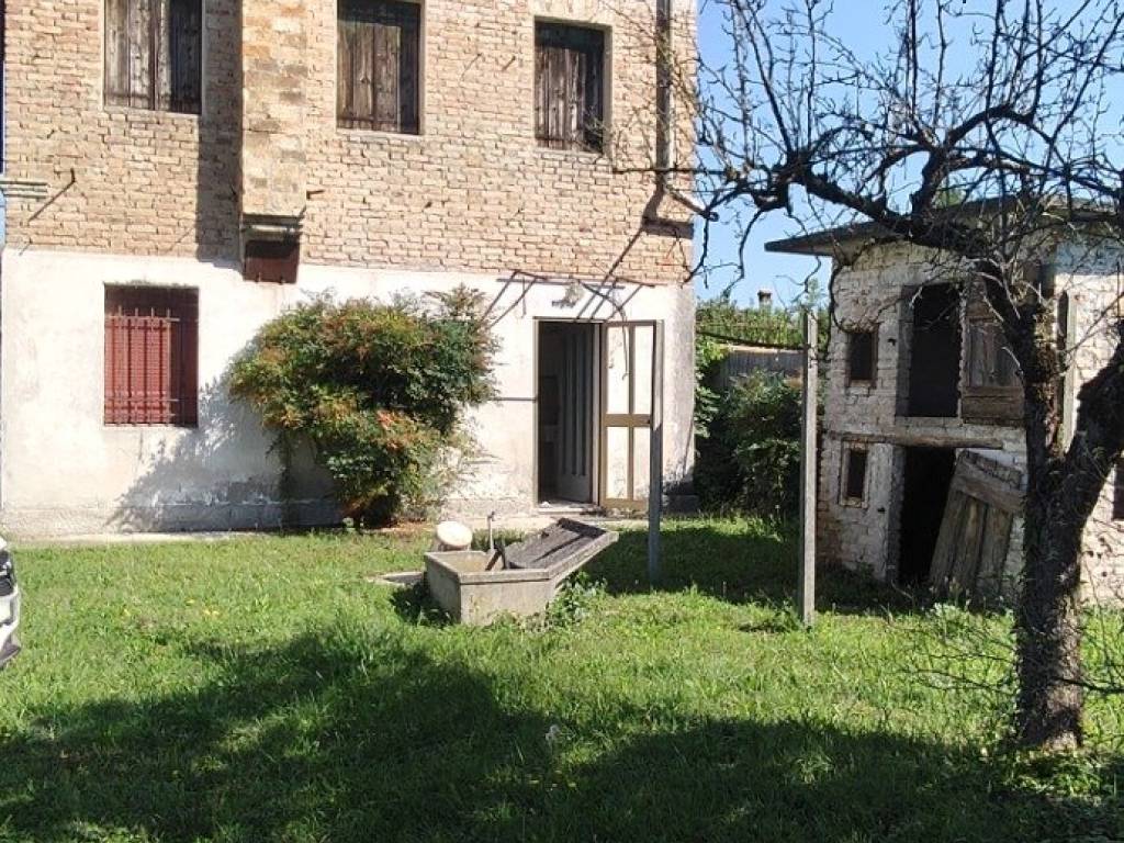 Rustico / casale a Rivignano teor in Via Vittorio Emanuele III - Foto 2