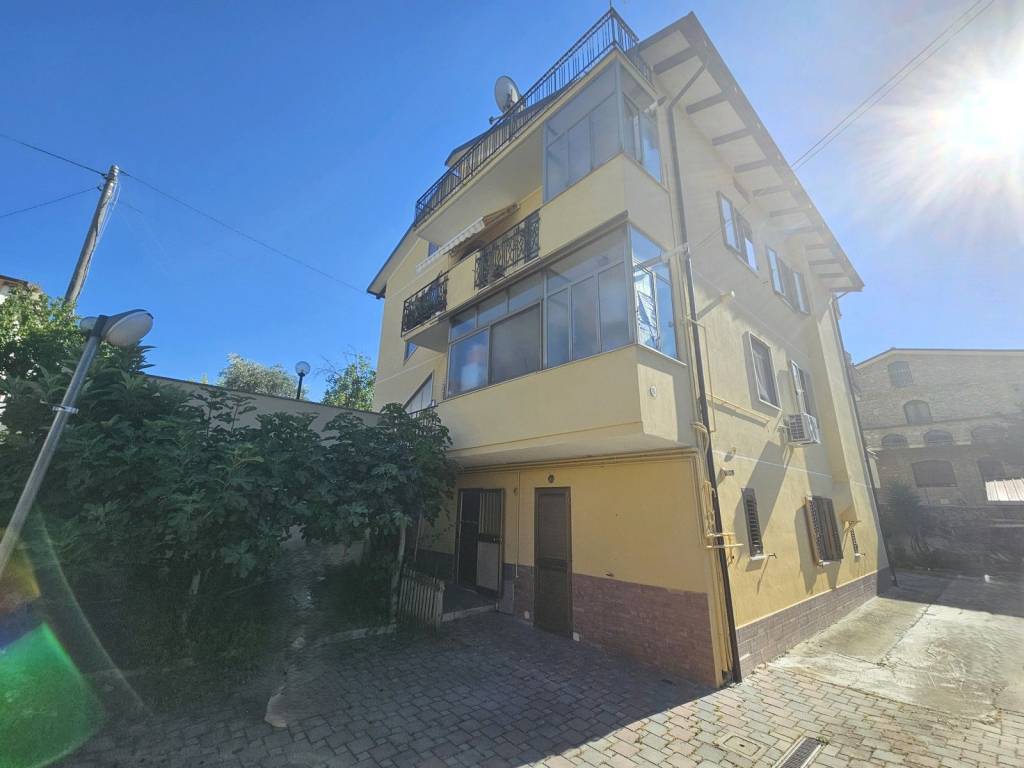 Appartamento a Chieti in Piazza San Bartolomeo - Foto 3