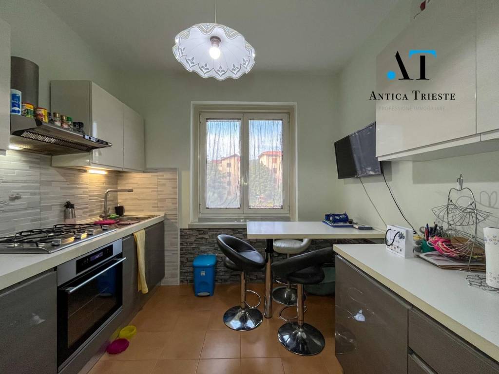 Appartamento a Trieste in Via Achille Grandi, 11 - Foto 2