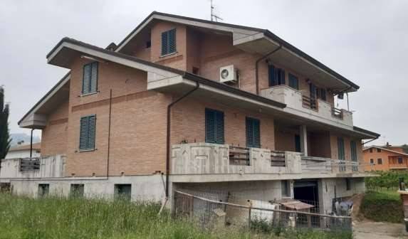 Appartamento a Monterubbiano in Via Raffaello Sanzio - Foto 2