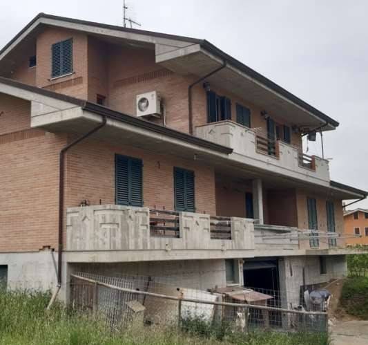 Appartamento a Monterubbiano in Via Raffaello Sanzio - Foto 4