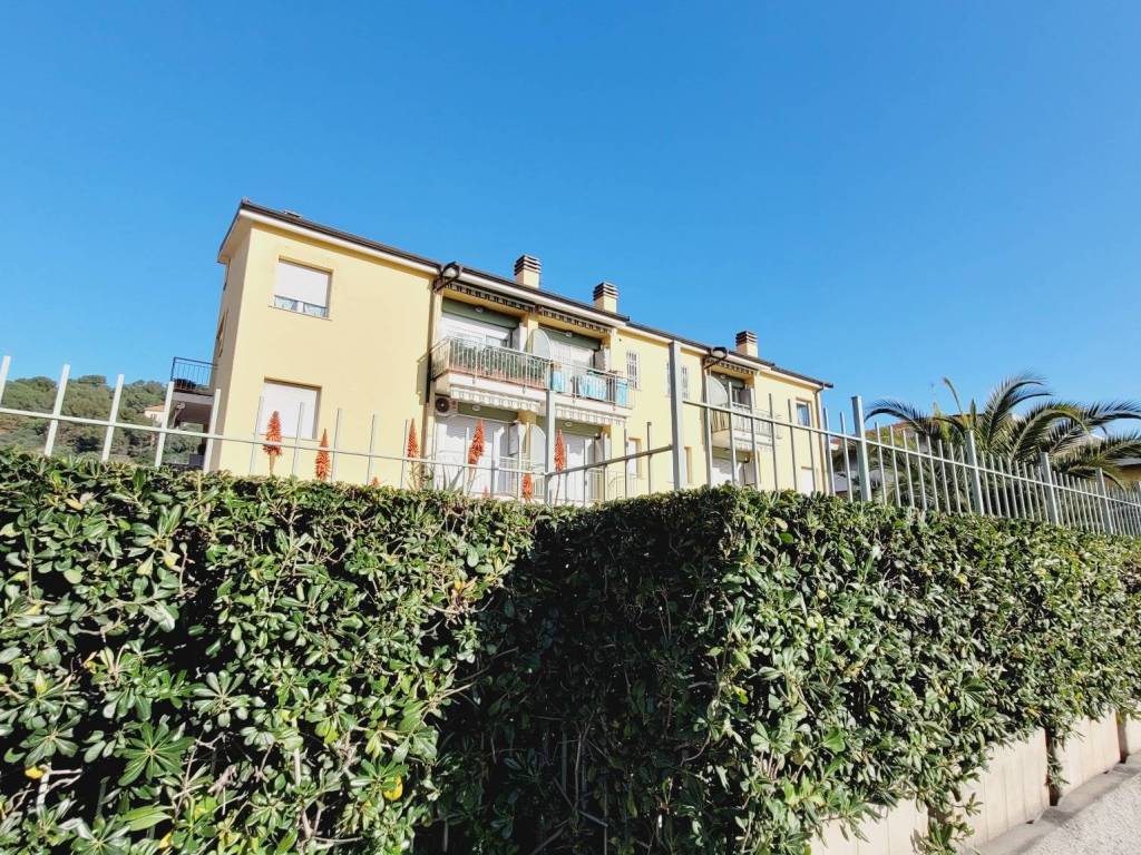 Appartamento a San bartolomeo al mare in Via Aurelia, 190 - Foto 4