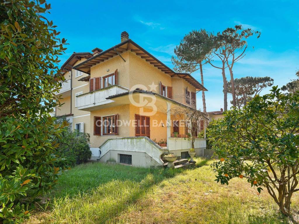 Casa indipendente a Pietrasanta in Via Monte Pania, 1 - Foto 3