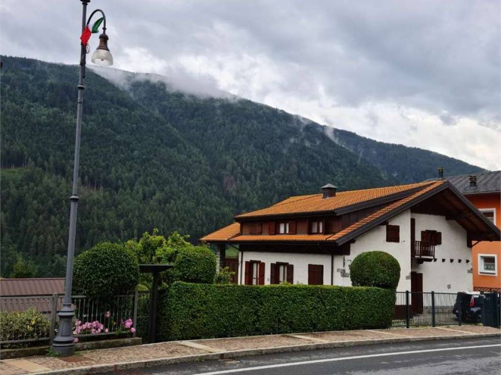 Villa a Vezza d'oglio in NAZIONALE, 24 - Foto 3
