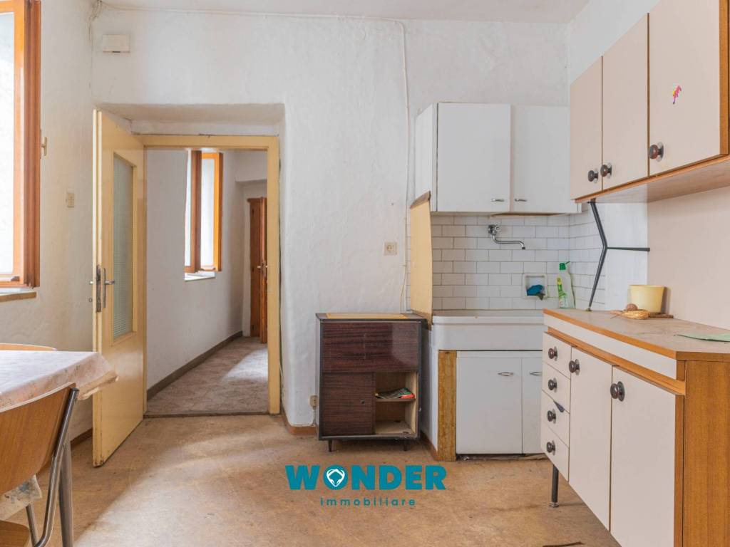 Casa indipendente a Brentonico in Via San Clemente, 7 - Foto 4