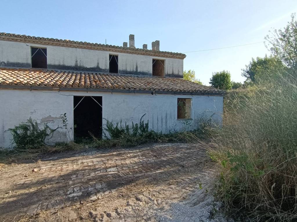 Palazzo / stabile a Filottrano - Foto 4