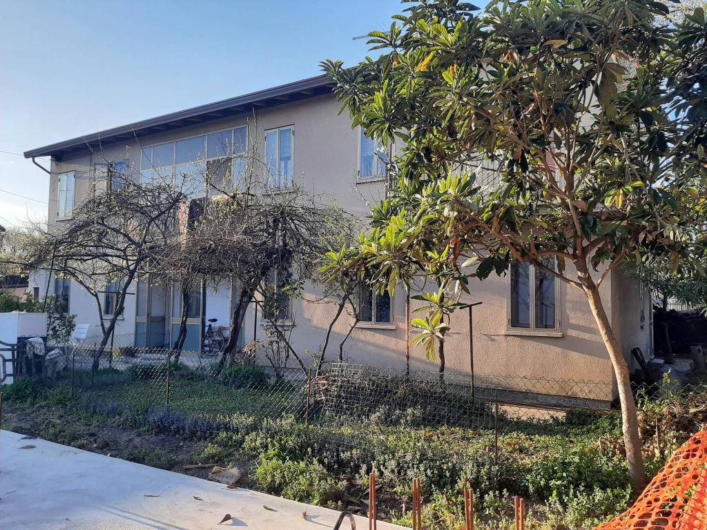 Villa a Mira in Via Stazione Oriago, 22 - Foto 2